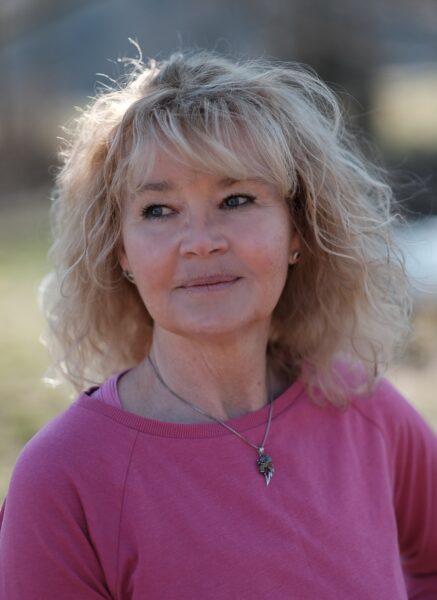 Iris Dietrich - YOGA-Lehrerin und Meditationsleiterin Naturerlebnis YOGA